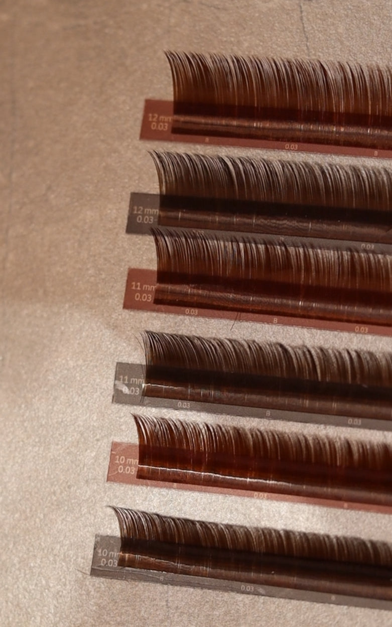 True Tone Brown Collection - Velvet 0.03 Mix Length Lash Extensions