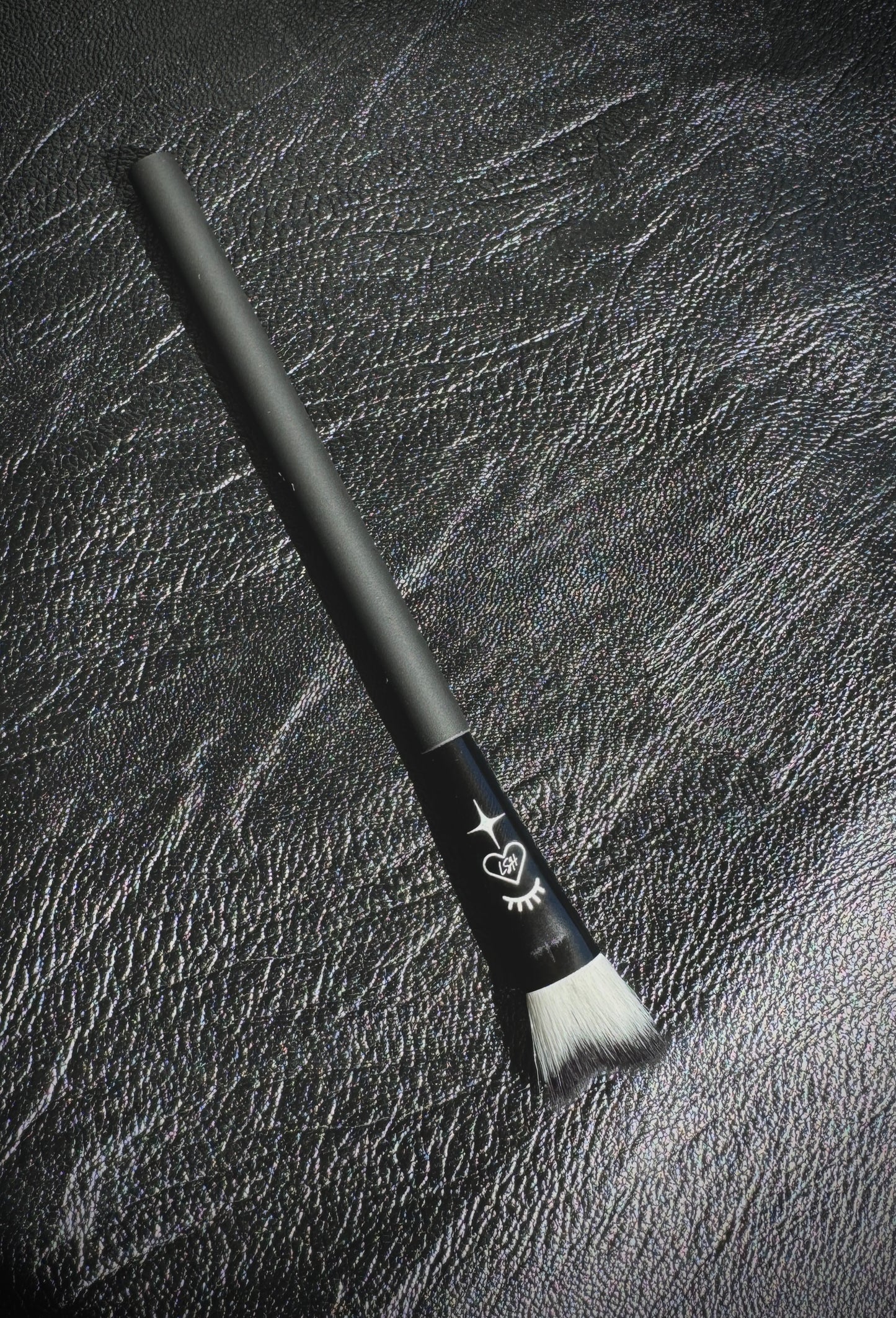 Lash Cleansing Brush W/Dry Stand